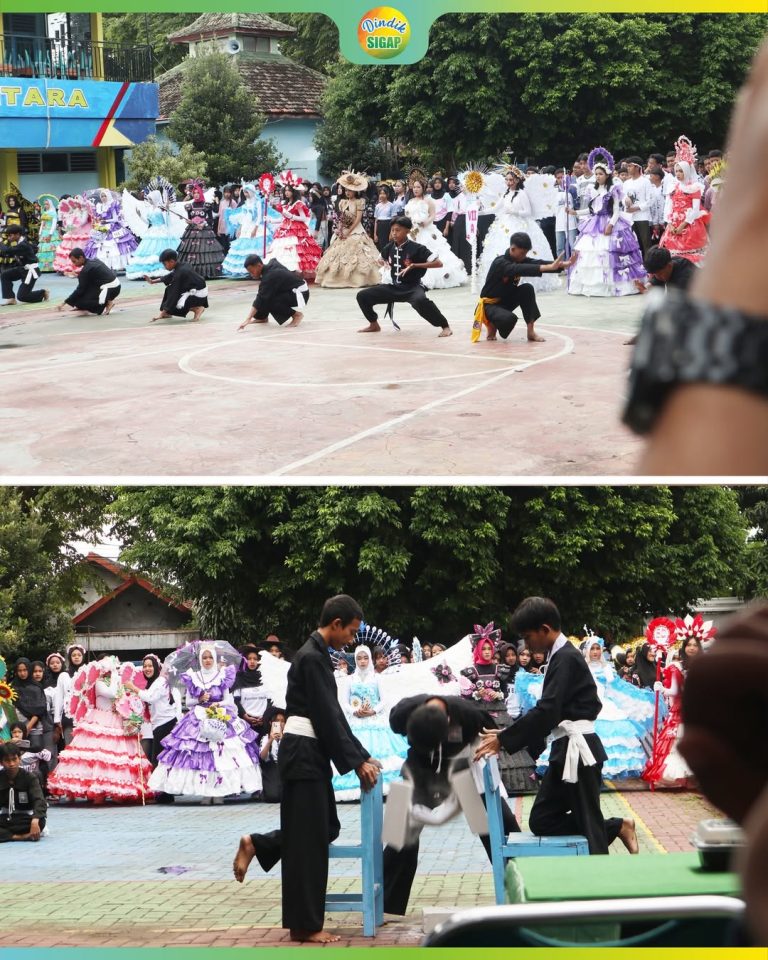 KEPALA DINAS PENDIDIKAN KOTA MADIUN HADIRI HUT SMPN 8 MADIUNMADIUN – Ucapan selamat ulang tahun  (1)